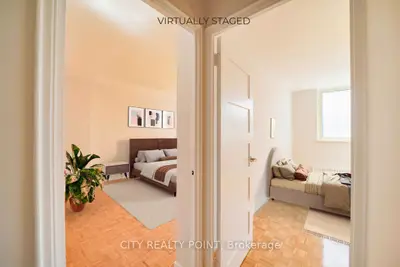 10 Shallmar Boulevard 907, Toronto, On M5n 1j4