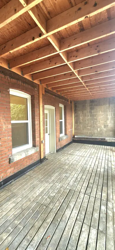 1030 St Clair Avenue 1b - 2nd Floor, Toronto, On M6e 1a4