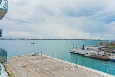 15 Queens Quay E 609, Toronto, On M4y 1a1