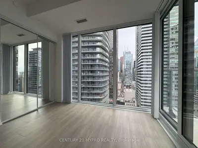 8 Widmer Street 2509, Toronto, On M5v 0w6