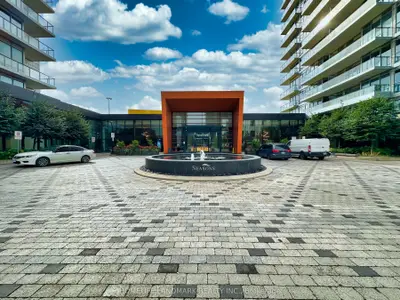 95 Mcmahon Drive 801, Toronto, On M2k 0h2