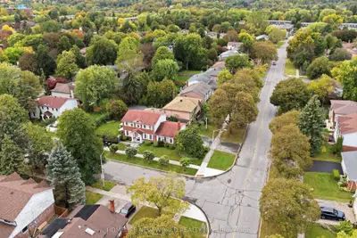 18 Dolan Gate, Toronto, On M2j 2n1