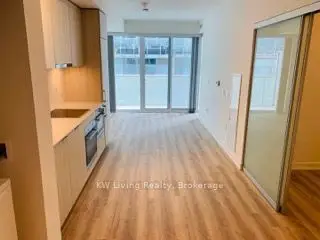 15 Queens Quay E 609, Toronto, On M4y 1a1