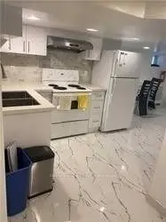 125 Maitland Street St, Toronto, On M4y 1e5