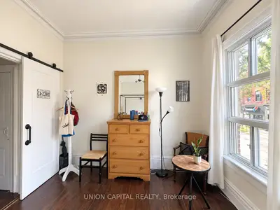 459 Queen Street W 2nd Fl, Toronto, On M5v 2a9