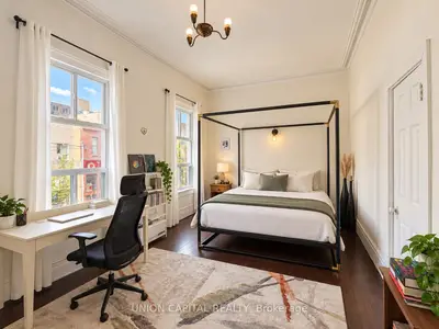 459 Queen Street W 2nd Fl, Toronto, On M5v 2a9