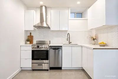 301 Euclid Avenue Lower, Toronto, On M6j 2k1