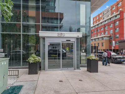 89 Mcgill Street 1204, Toronto, On M5b 0b1