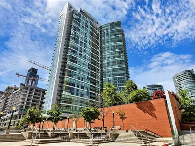 81 Navy Wharf Court 2815, Toronto, On M5v 3s2
