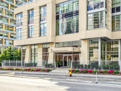 500 Sherbourne Street 1401, Toronto, On M4x 1l1