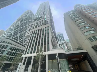 238 Simcoe Street 720, Toronto, On M5t 1t4