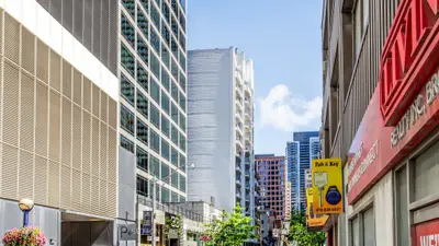30 Hayden Street 701, Toronto, On M4y 3b8