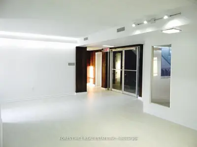 226 Bathurst Street 200, Toronto, On M5t 2r9