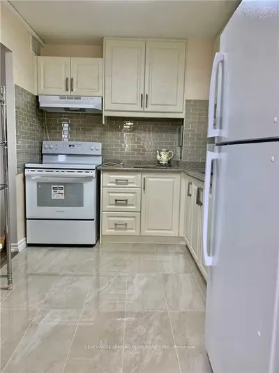 735 Don Mills Road 1208, Toronto, On M3c 1s9