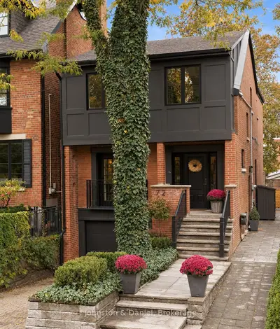 72 Gormley Avenue, Toronto, On M4v 1z1