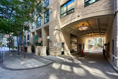 35 Hayden Street 1204, Toronto, On M4y 3c3