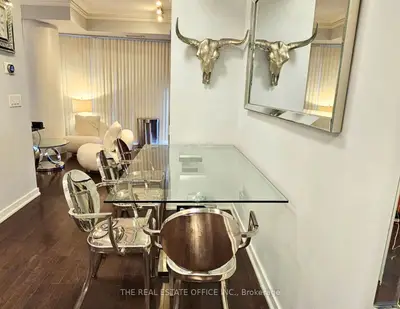 14 York Street 2511, Toronto, On M5j 2z2
