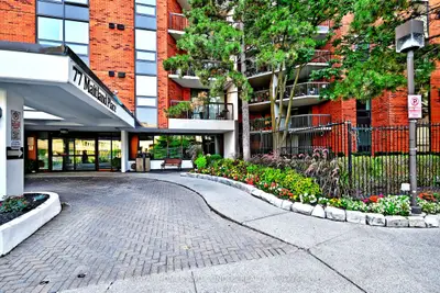 77 Maitland Place 220, Toronto, On M4y 2v6