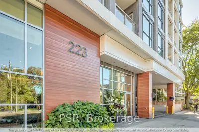 223 St Clair Avenue 605, Toronto, On M4v 0a5