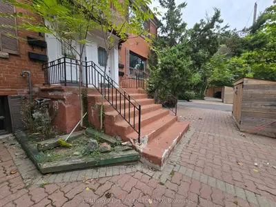 40 Hillsdale Avenue E 40 B, Toronto, On M4s 1t5