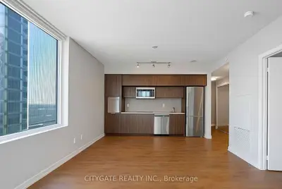 10 York Street 2003, Toronto, On M5j 0e1