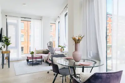 2a Church Street 210, Toronto, On M5e 0e1