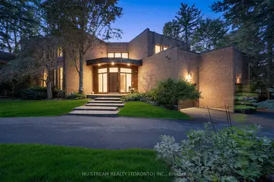 35 Penwood Crescent, Toronto, On M3b 3b1