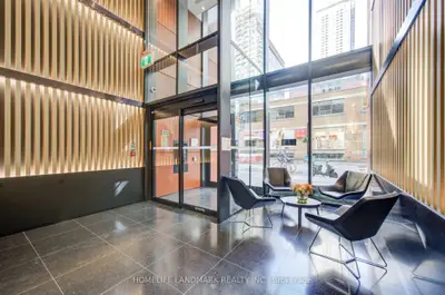 357 King Street W #501, Toronto, On M5v 0s7