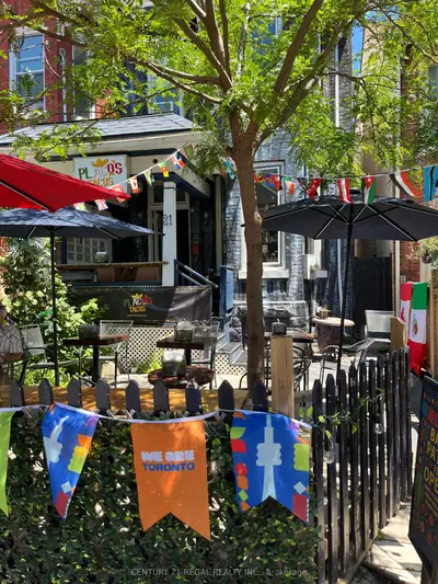21 Kensington Avenue, Toronto, On M5t 2j8