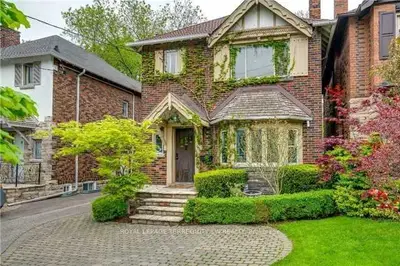 145 Chiltern Hill Road, Toronto, On M6c 3c3