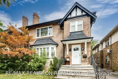 4 Hillholm Road Upper, Toronto, On M5p 1m2