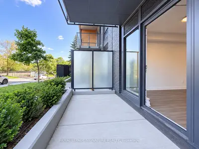 2525 Bathurst Street 106, Toronto, On M6b 2y9