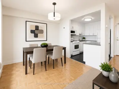 666 Spadina Avenue 410, Toronto, On M5s 2h8