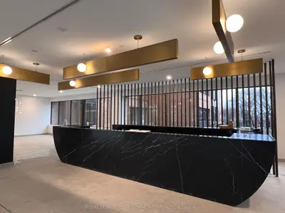 1 Quarrington Lane 2020, Toronto, On M3c 0s4