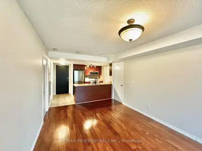 231 Fort York Boulevard 428, Toronto, On M5v 1b2
