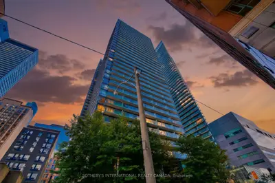 37 Grosvenor Street 2107, Toronto, On M4y 3g5