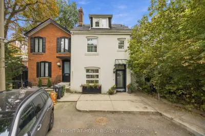 23 New Street, Toronto, On M5r 1p7