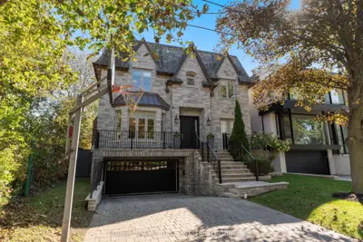 717 Woburn Avenue, Toronto, On M5m 1m2