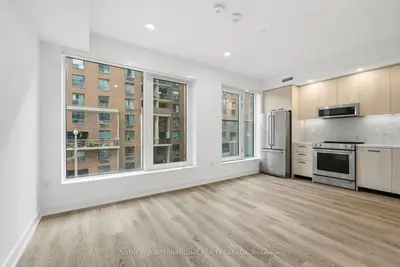 30 Mutual Street E0201, Toronto, On M5b 2a7