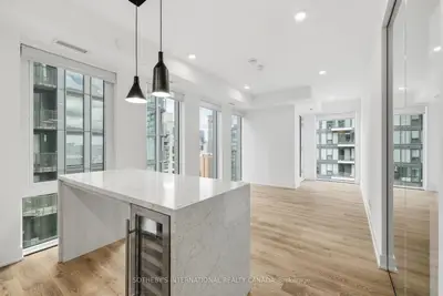 30 Mutual Street E2501, Toronto, On M5b 2a7