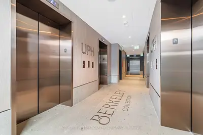 30 Mutual Street E3001, Toronto, On M5b 2a7