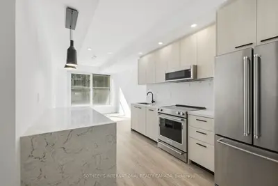 30 Mutual Street E1003, Toronto, On M5b 2a7