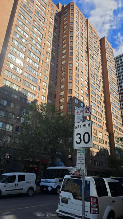 633 Bay Street 2604, Toronto, On M5g 2g4