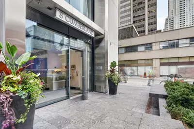8 Cumberland Street 1205, Toronto, On M4w 0b6