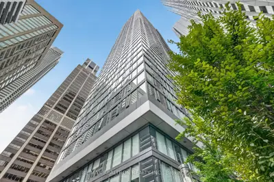8 Cumberland Street 1205, Toronto, On M4w 0b6