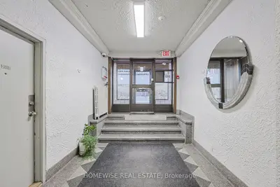 33 Maitland Street 312, Toronto, On M4y 1c8