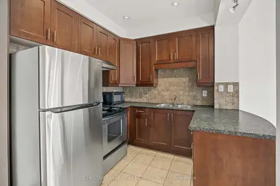 48 Grace Street Main, Toronto, On M6j 2s2