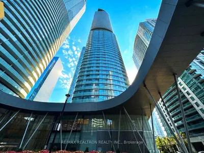 12 York Street 2201, Toronto, On M5j 2z2