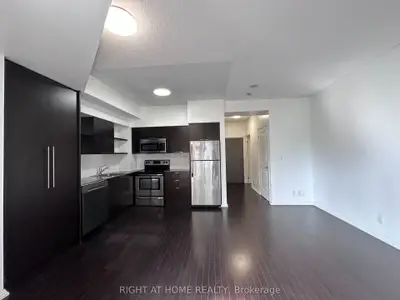 35 Hayden Street 1001, Toronto, On M4y 3c3