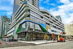 28 Freeland St. Street 4207, Toronto, On M5e 0e3